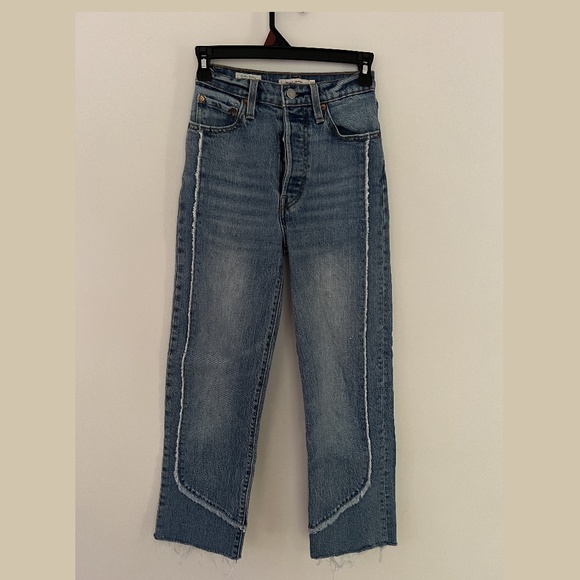 UNIQUE LEVI'S Ribcage Straight Leg Jeans Size 24 - Picture 1 of 5